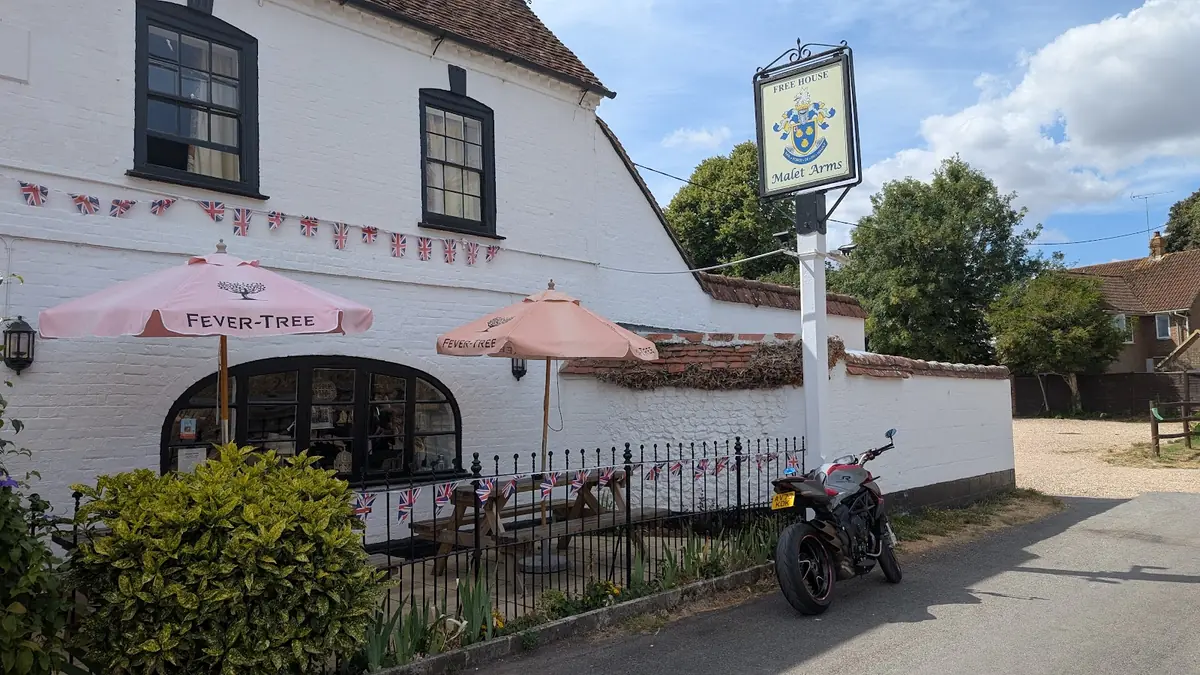 Malet Arms photo (photo 2 of 3)