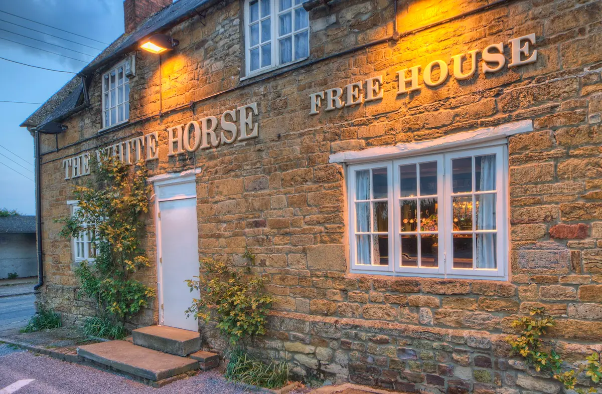 White Horse Inn & Restaurant