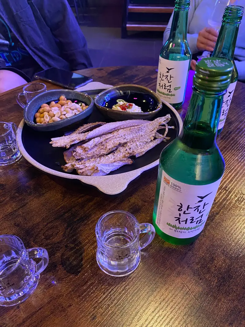 HANJAN Bar & Karaoke (한잔 노래방) photo (photo 3 of 3)