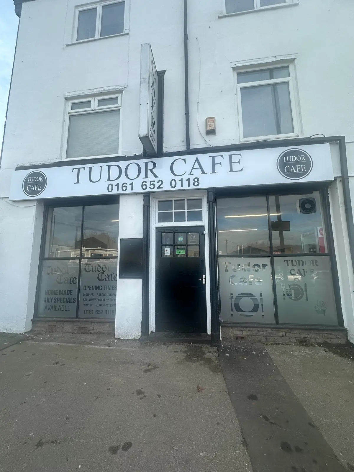 Tudors Cafe