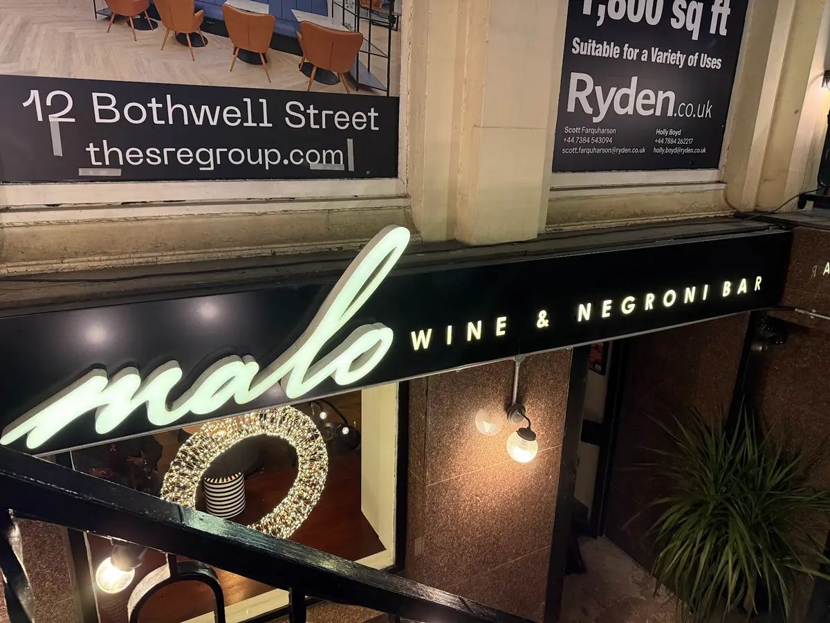 Malo - Wine & Negroni Bar photo (photo 1 of 3)