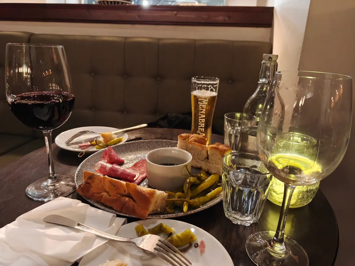 Malo - Wine & Negroni Bar photo (photo 3 of 3)
