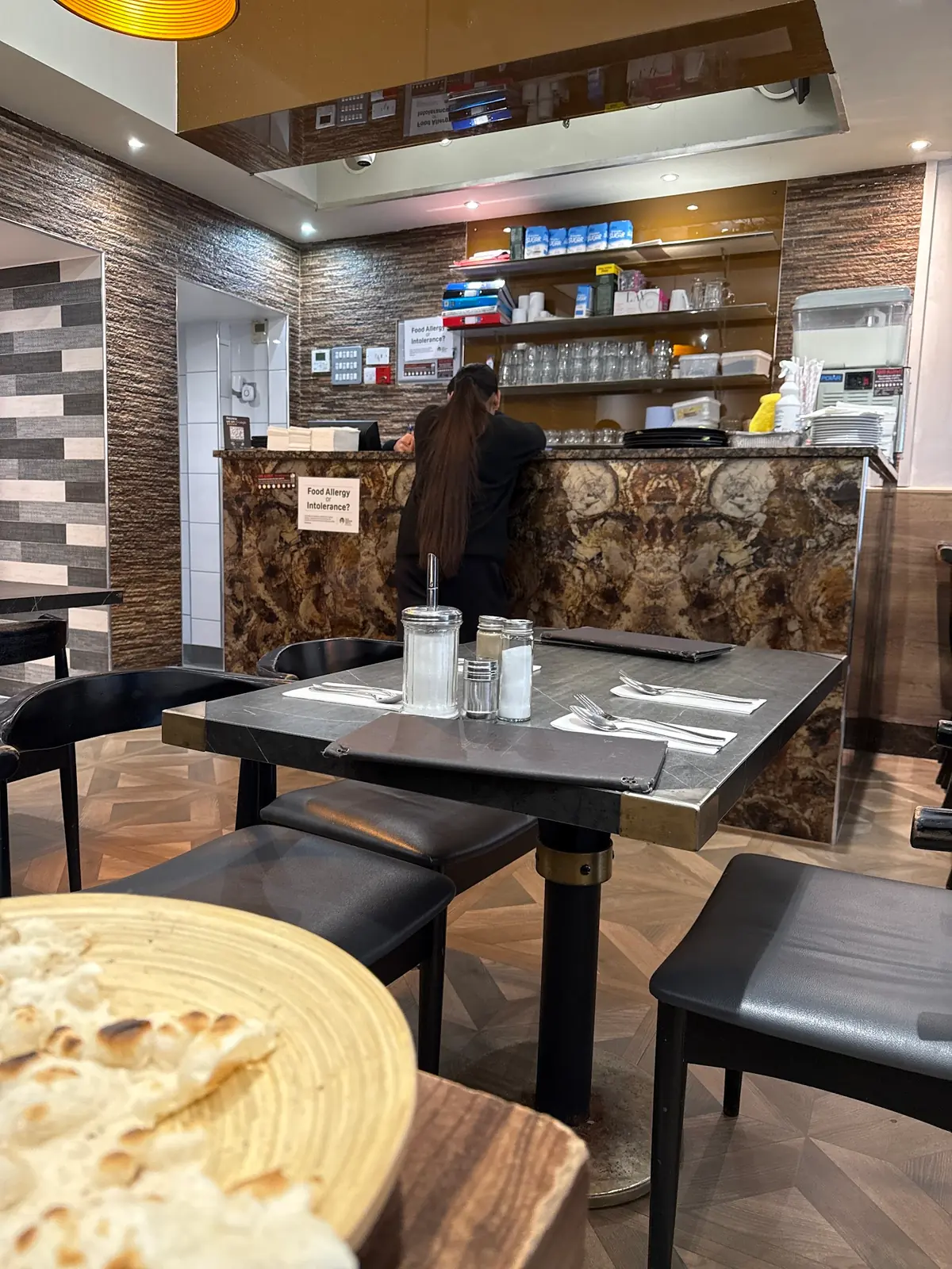 Sarchnar Restaurant
