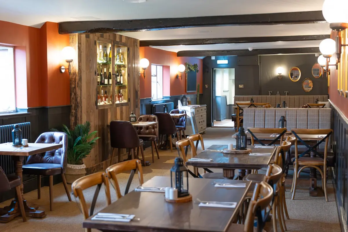 The Fox and Hounds, Devizes
