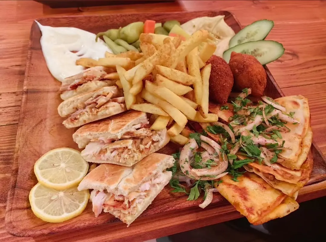 DarMisk Grill photo (photo 3 of 3)