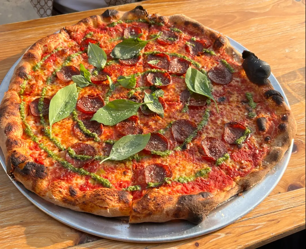 Vincenzo's Pizza photo (photo 3 of 3)