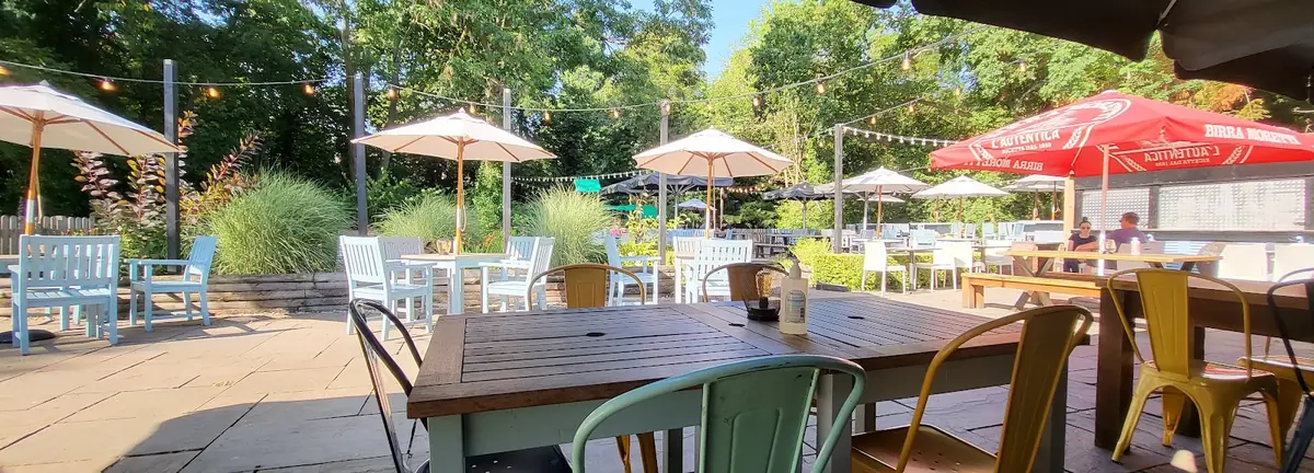 The Golden Grove — Bars in Chertsey
