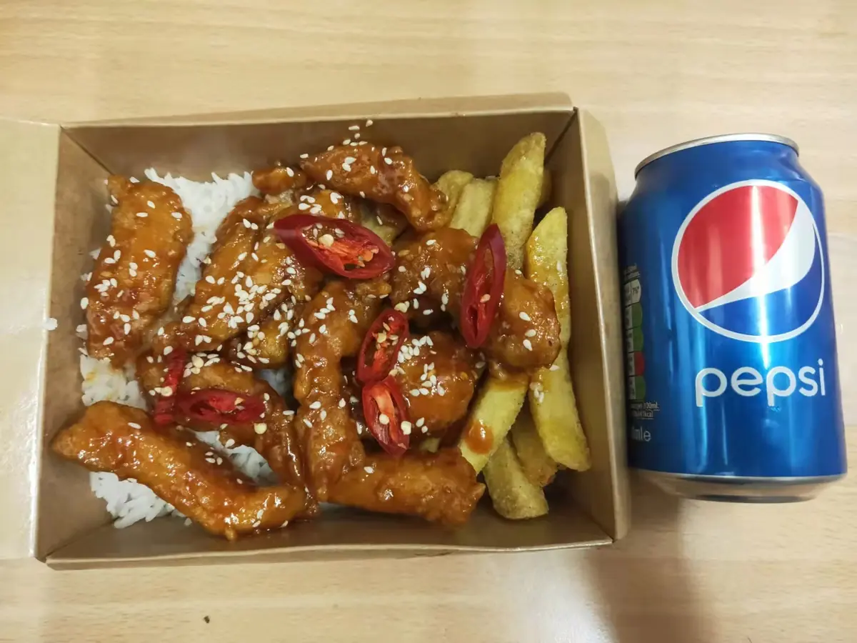 Yummy Chinese Takeaway photo (photo 1 of 3)