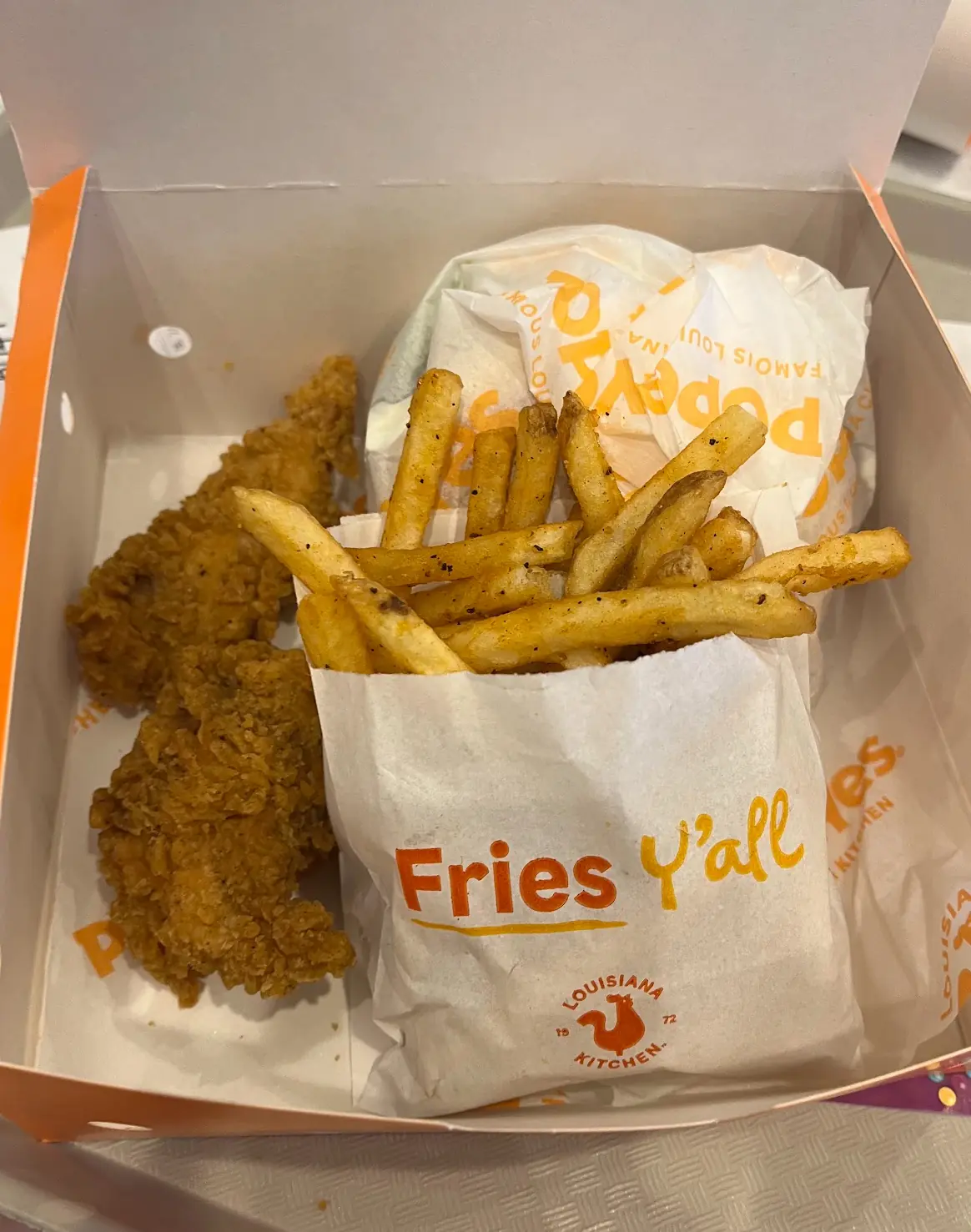 Popeyes Louisiana Chicken photo (photo 2 of 3)