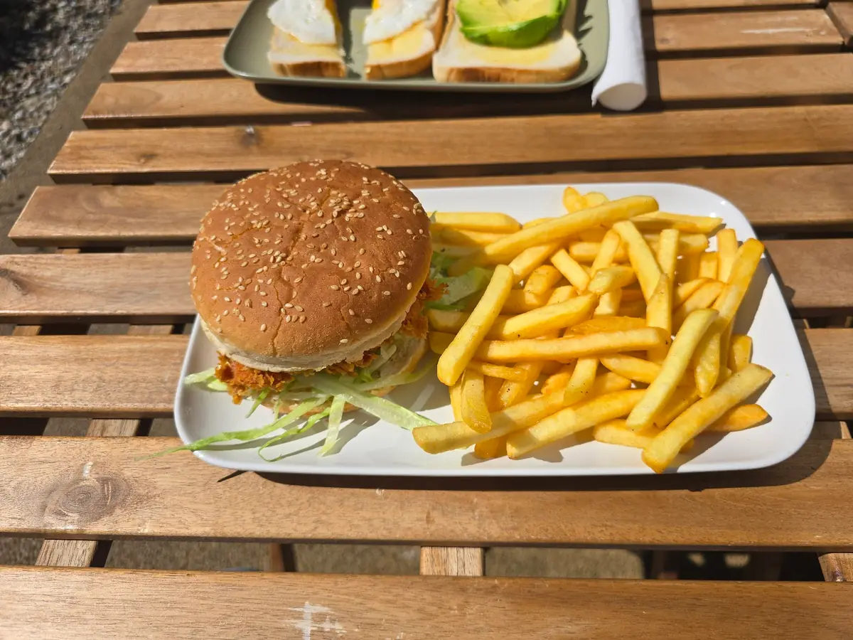 Mr & Mrs Cafe photo (photo 3 of 3)