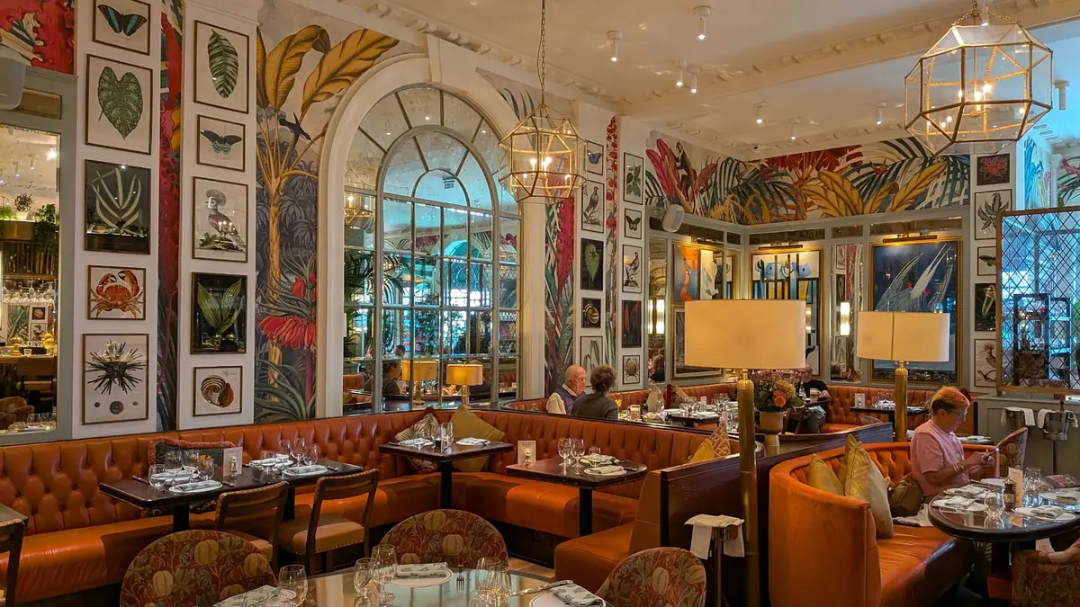The Ivy Asia Brighton photo (photo 2 of 3)