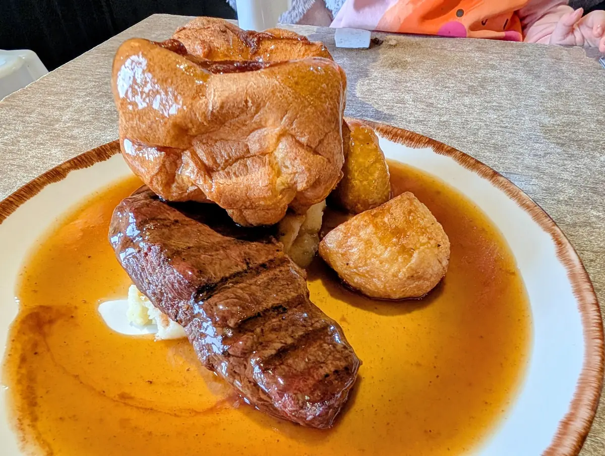 Kings Arms — Restaurants in Oldham