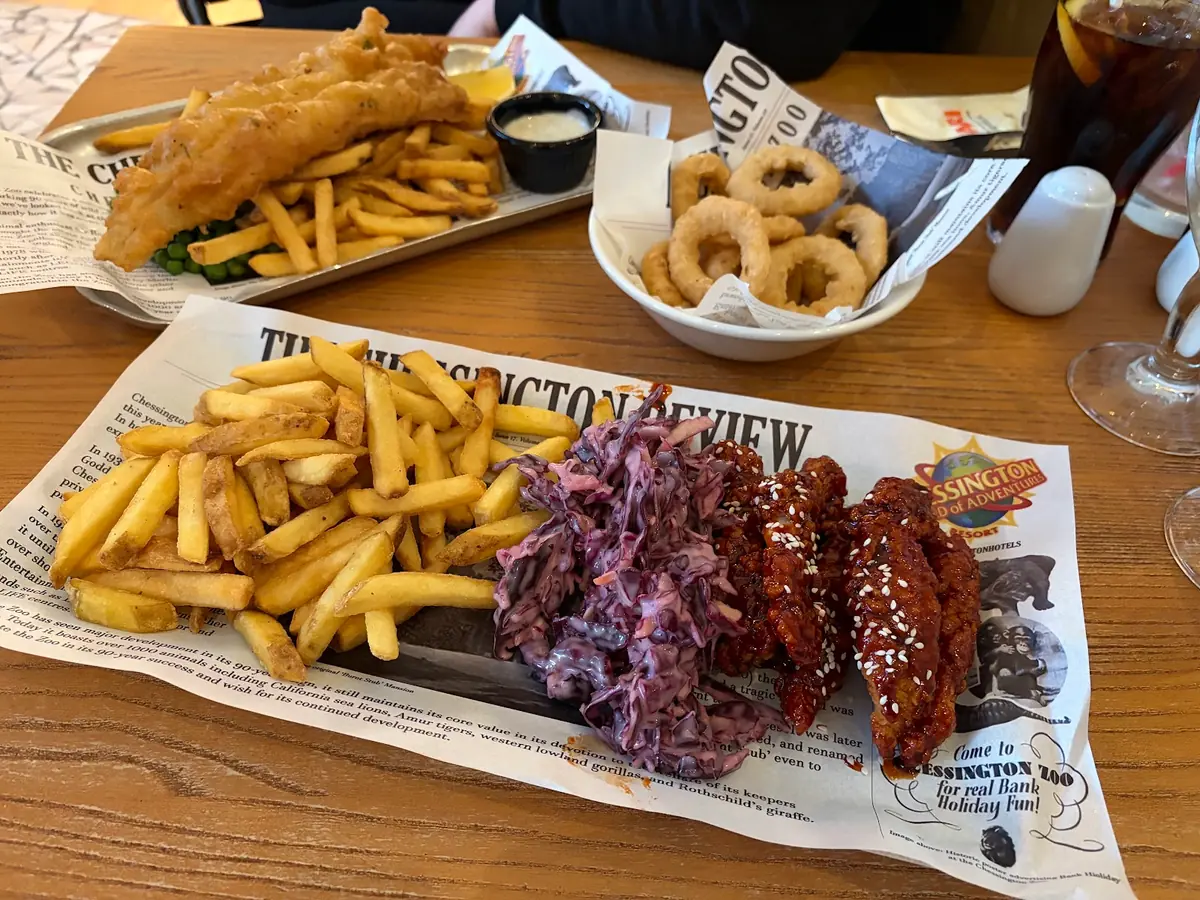 Zafari Bar and Grill — Restaurants in Chessington