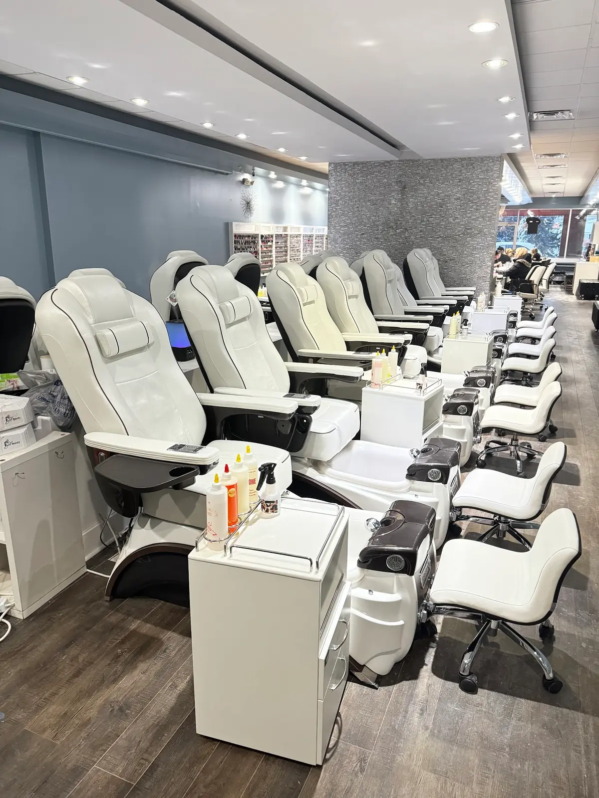 Elegant Nails & Spa photo (photo 3 of 3)