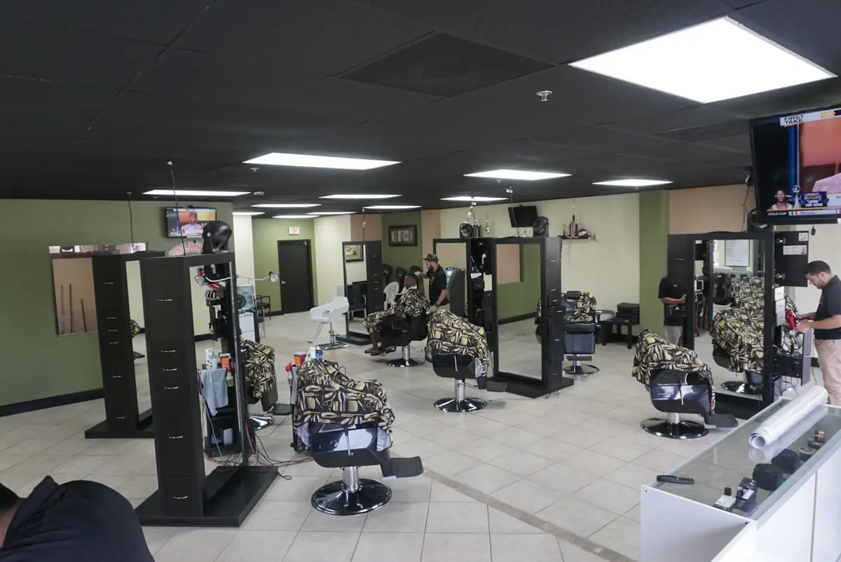 Orlando 5 Star Cuts Barber Shop photo (photo 2 of 3)