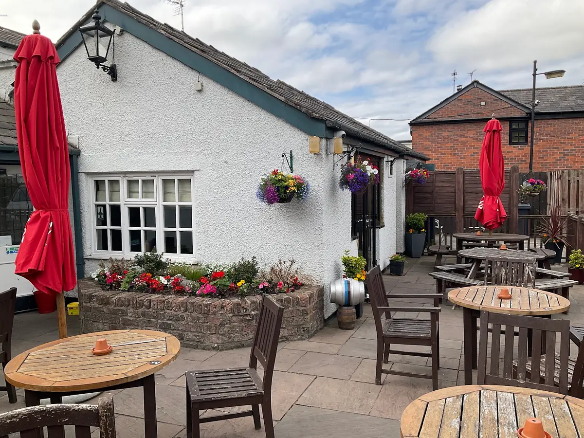 Greyhound Inn