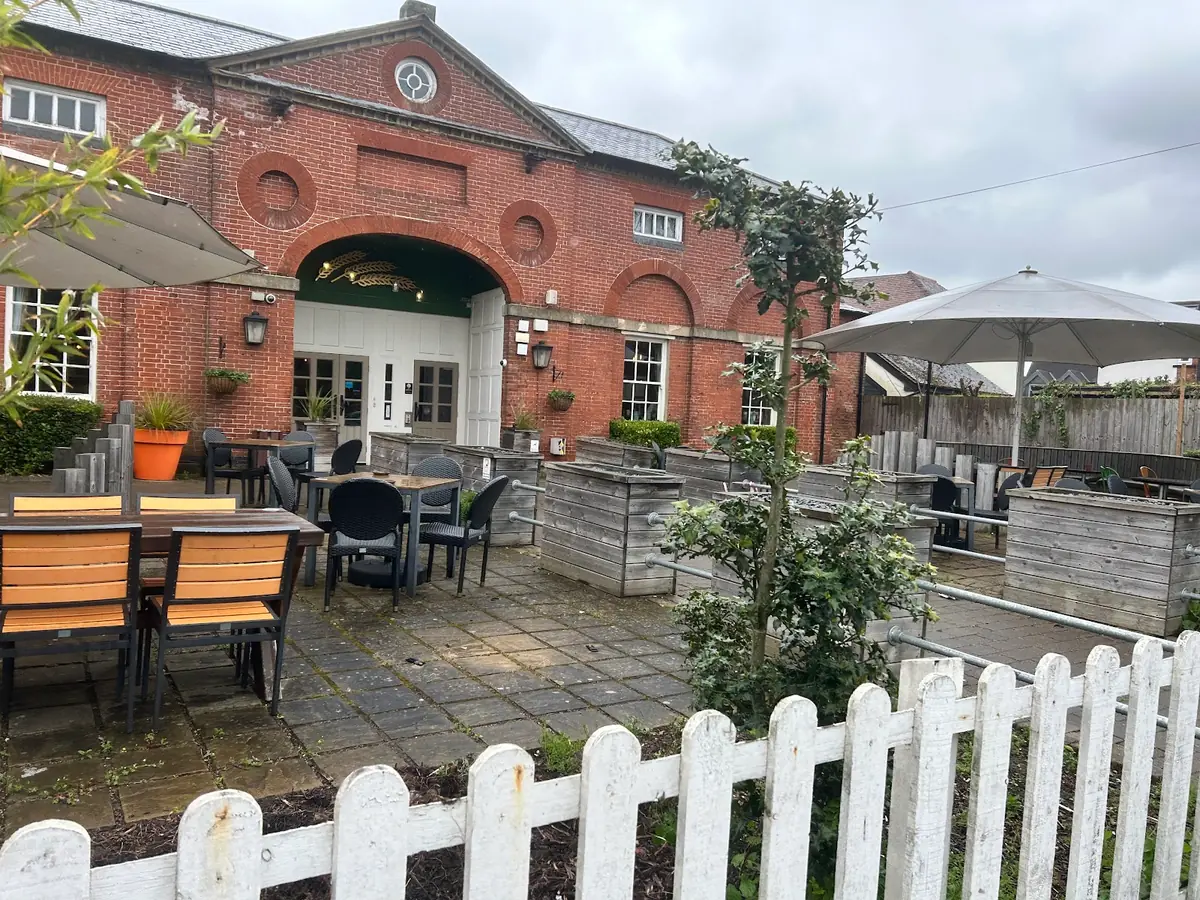 Harvester Wilford Farm Nottingham photo (photo 3 of 3)