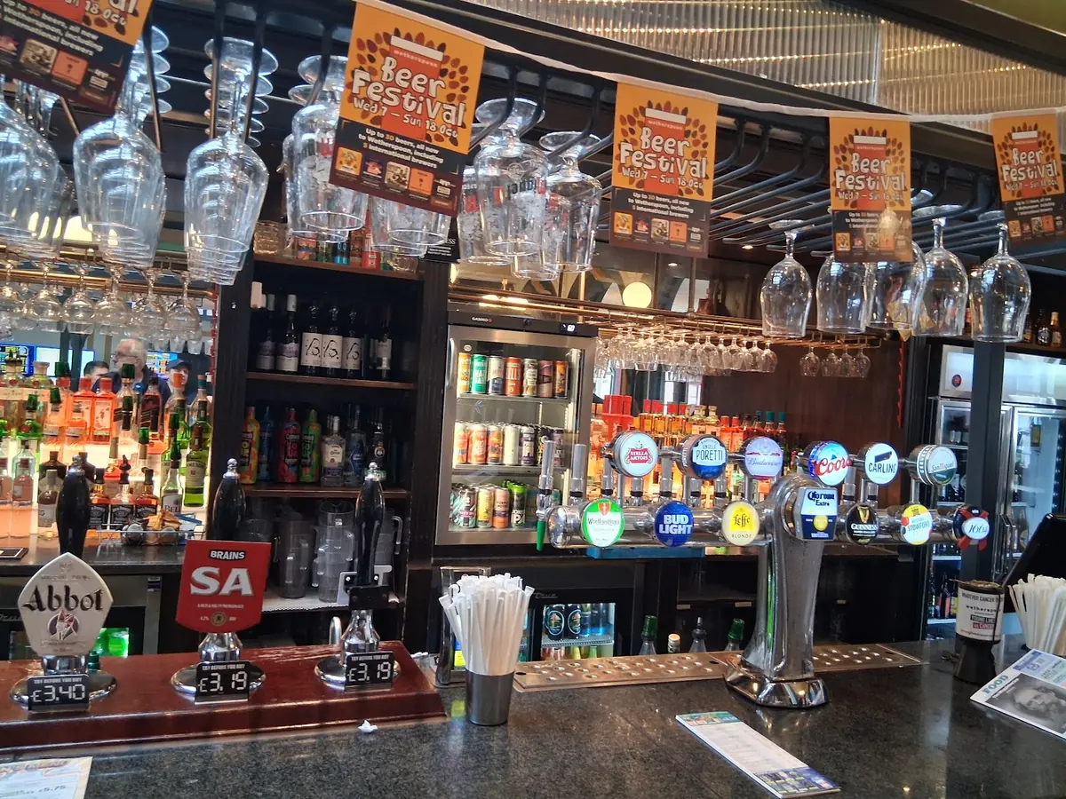 The Muggleton Inn — Bars in Maidstone