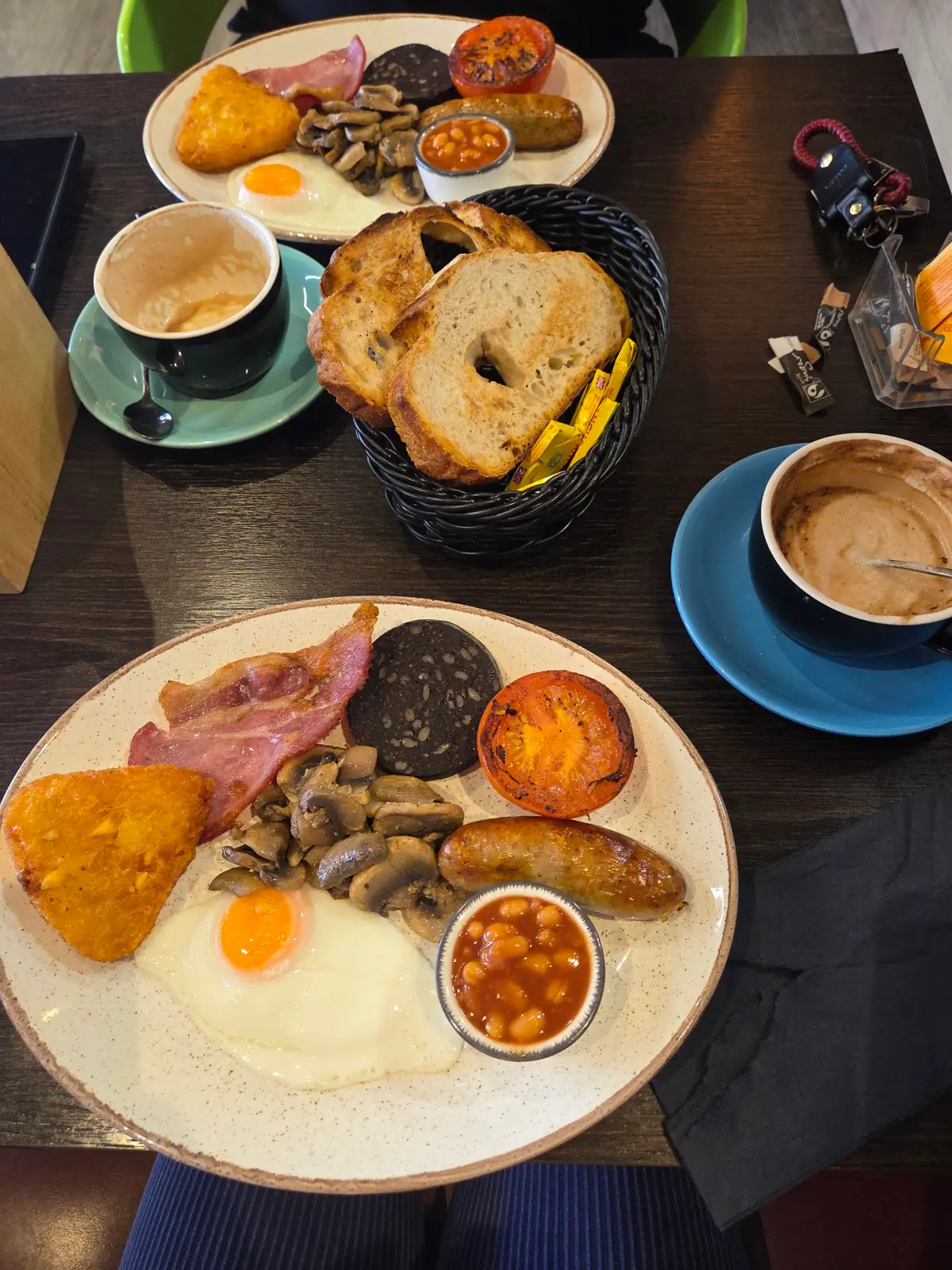 2MT CAFFE photo (photo 3 of 3)