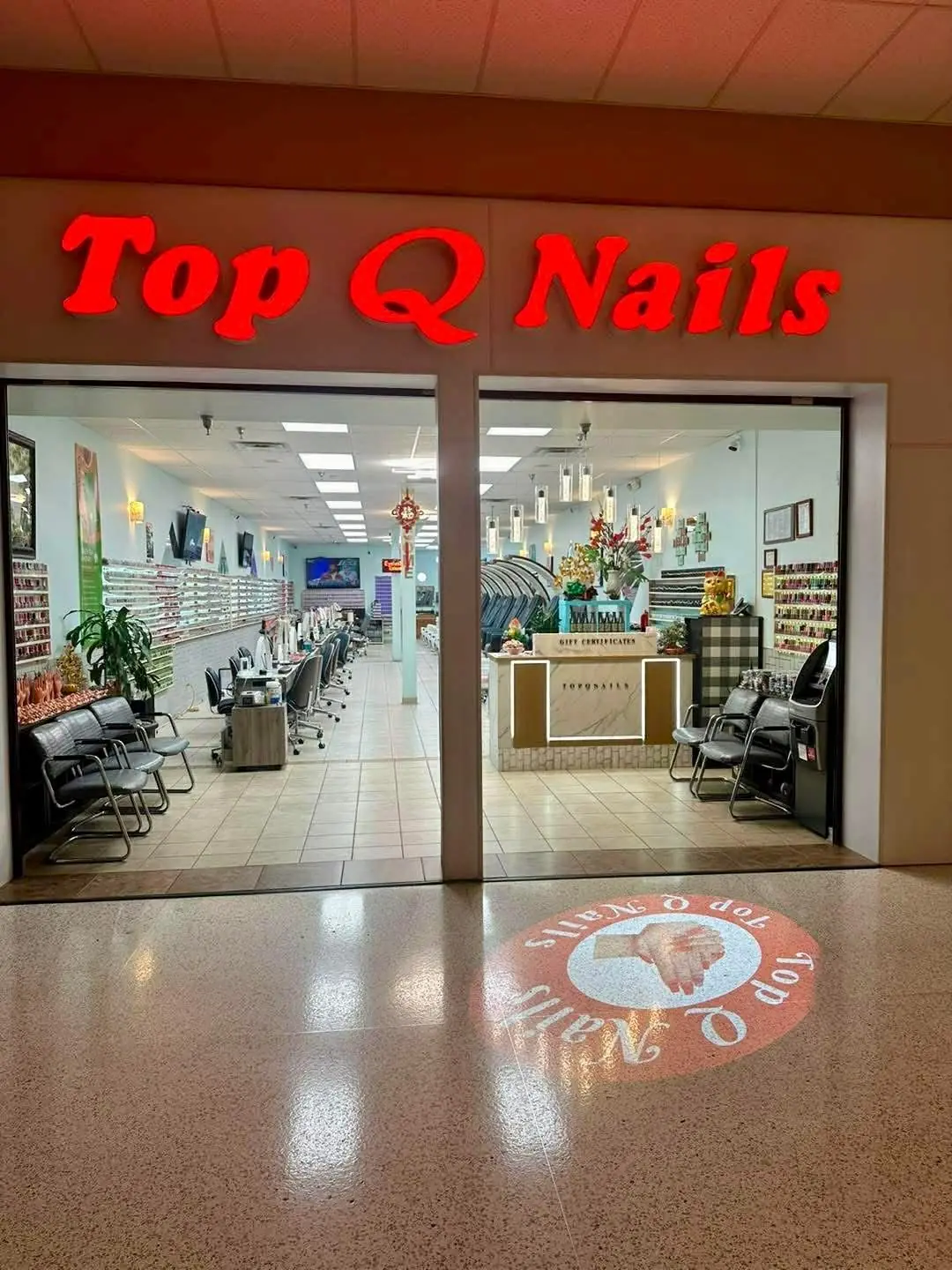 Top-Q-Nails photo (photo 3 of 3)