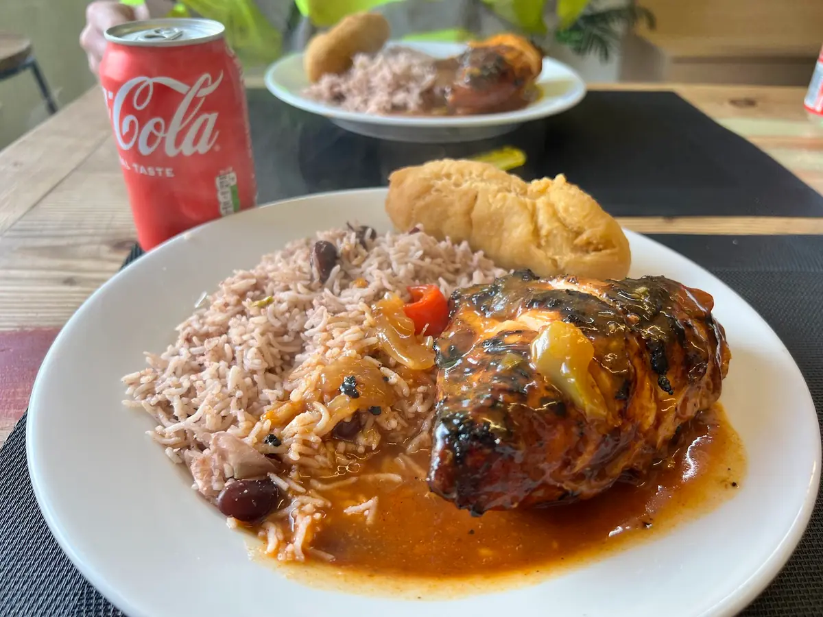 Raggas Caribbean Cafe photo (photo 1 of 3)