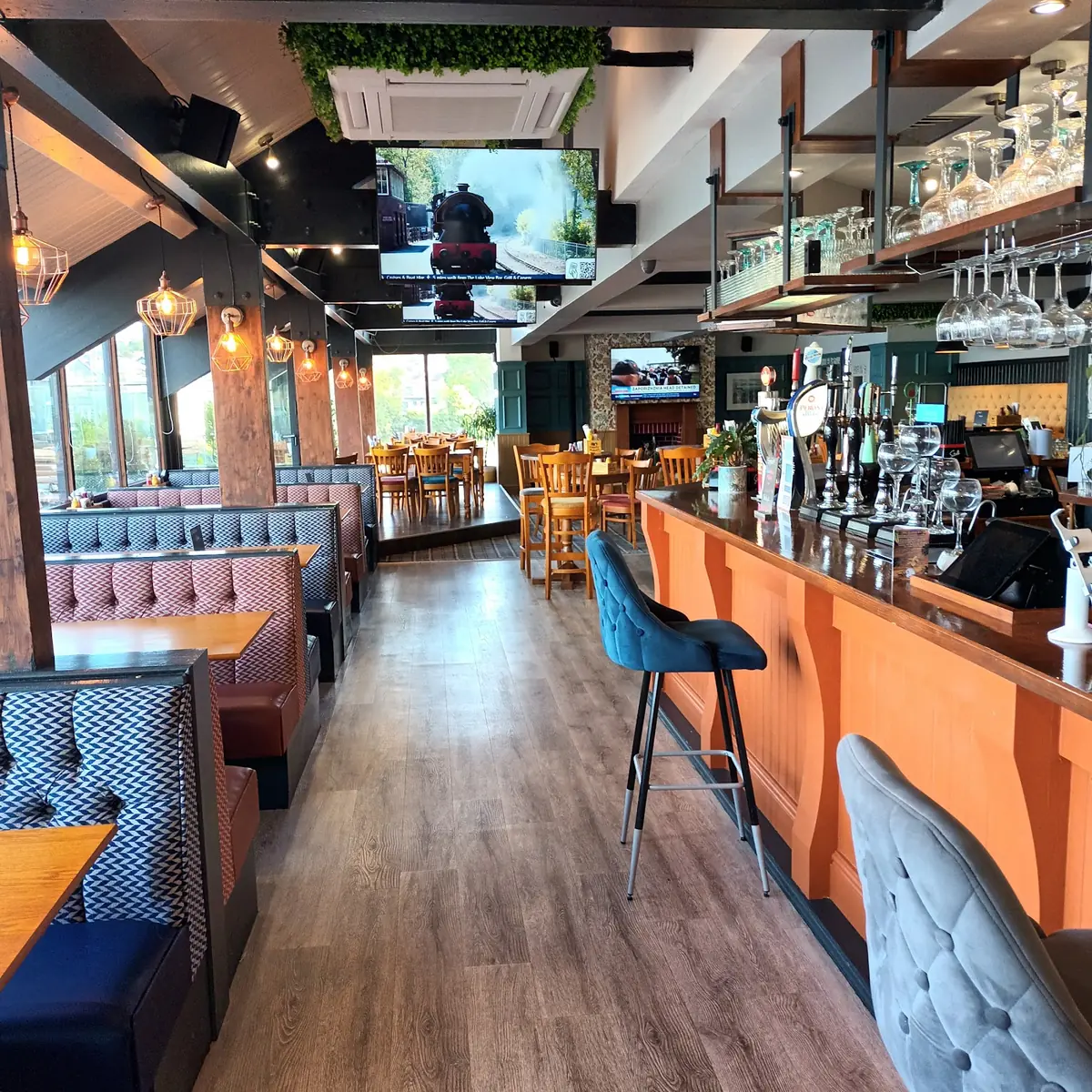 The Lake View Bowness — Bars in Windermere