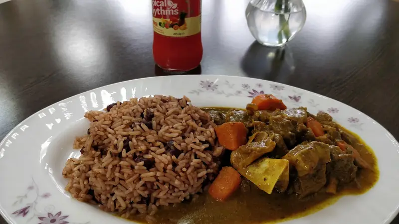Yum Yum Caribbean Cuisine photo (photo 3 of 3)