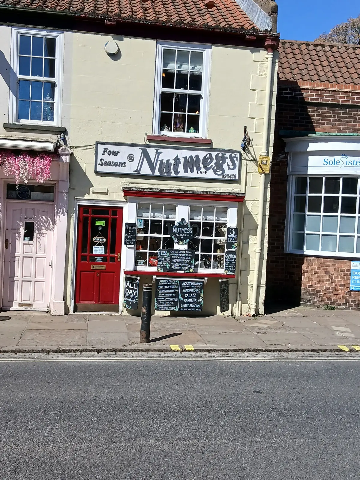 Nutmegs Cafe photo (photo 2 of 3)
