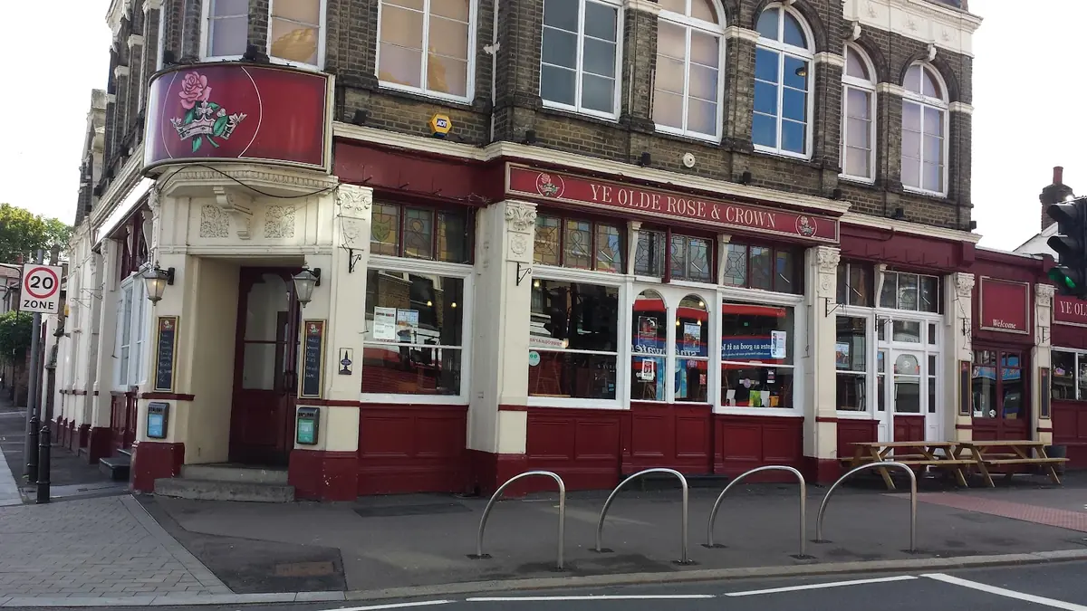 Ye Olde Rose & Crown — Bars in London