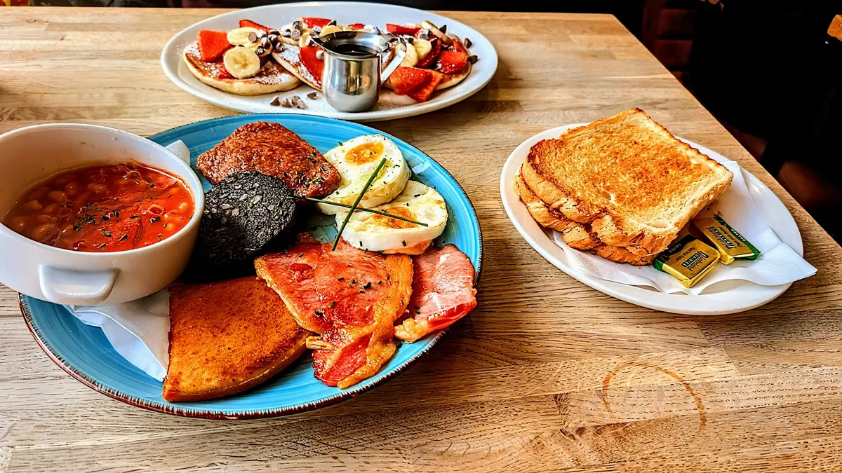 Cafe Corvina — Italian restaurants in Falkirk