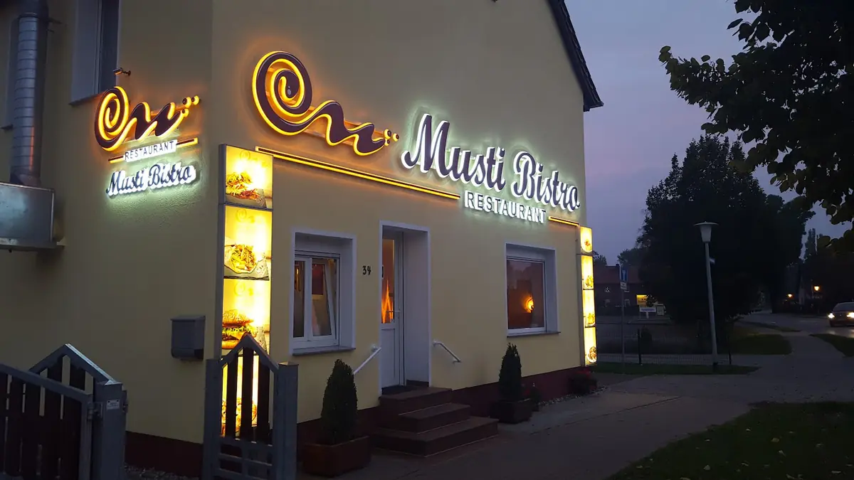 Musti-Bistro — Restaurants in Wanzleben Borde