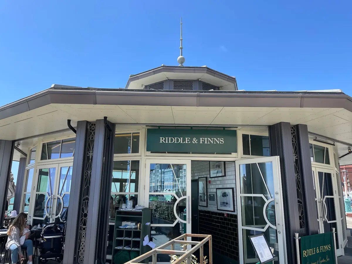 Riddle & Finns The Beach — Seafood Restaurants in Brighton