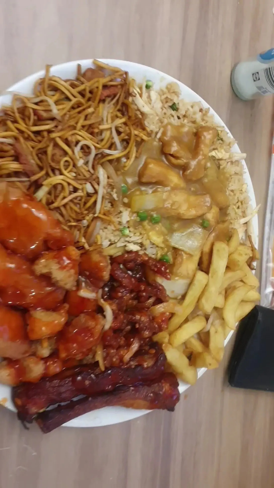 HAPPY HOUSE Chinese Takeaway photo (photo 2 of 3)
