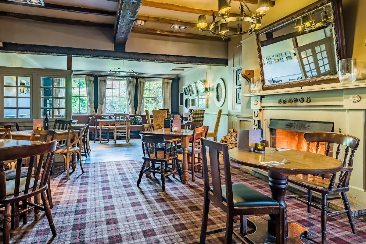 Priory Hotel Portbury — Bars in Bristol