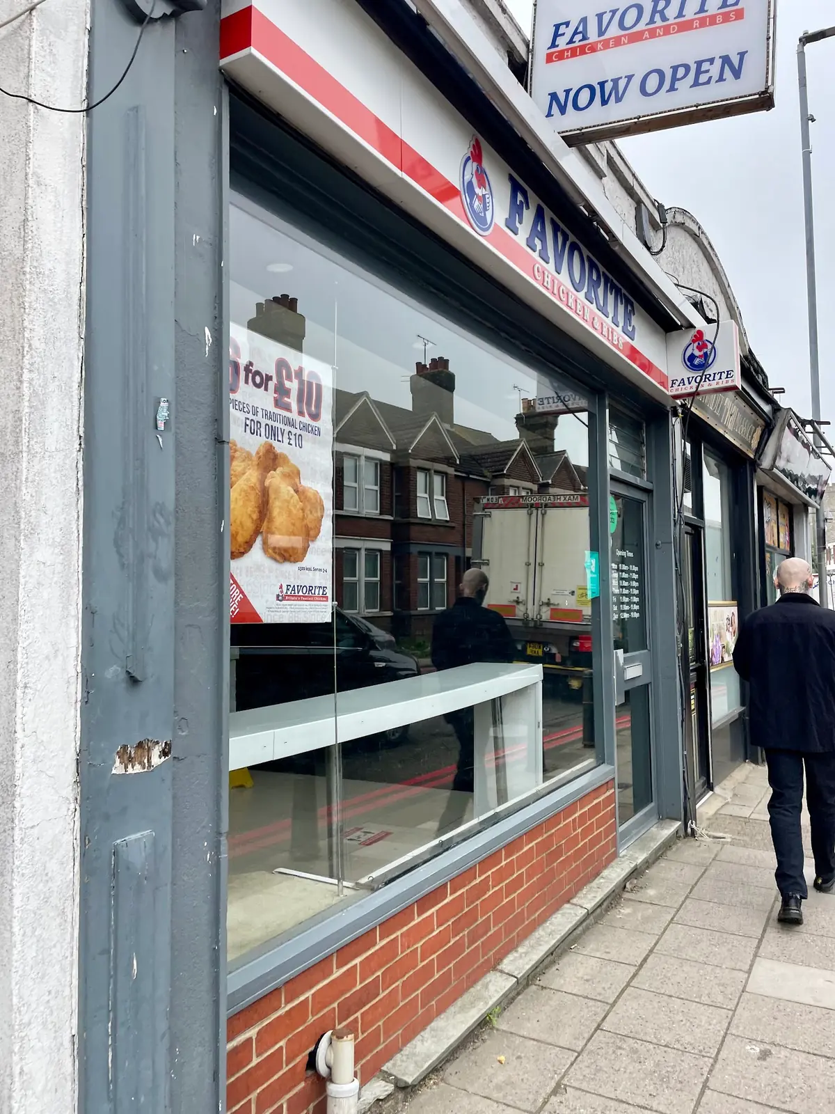 Favorite Chicken & Ribs Rainham — Fast food in Gillingham