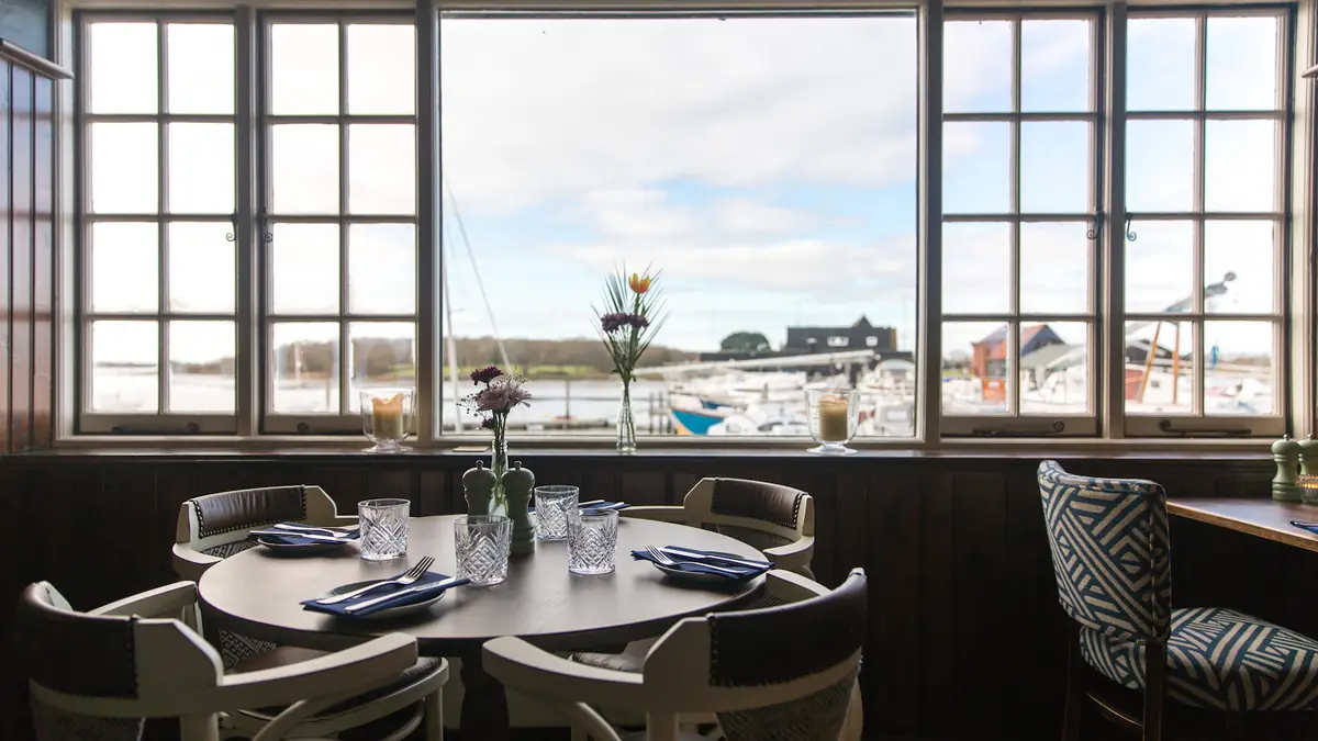 Crown & Anchor photo (photo 1 of 3)