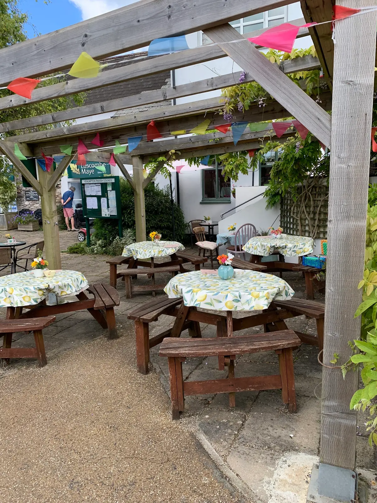 Nelli’s Village Cafe