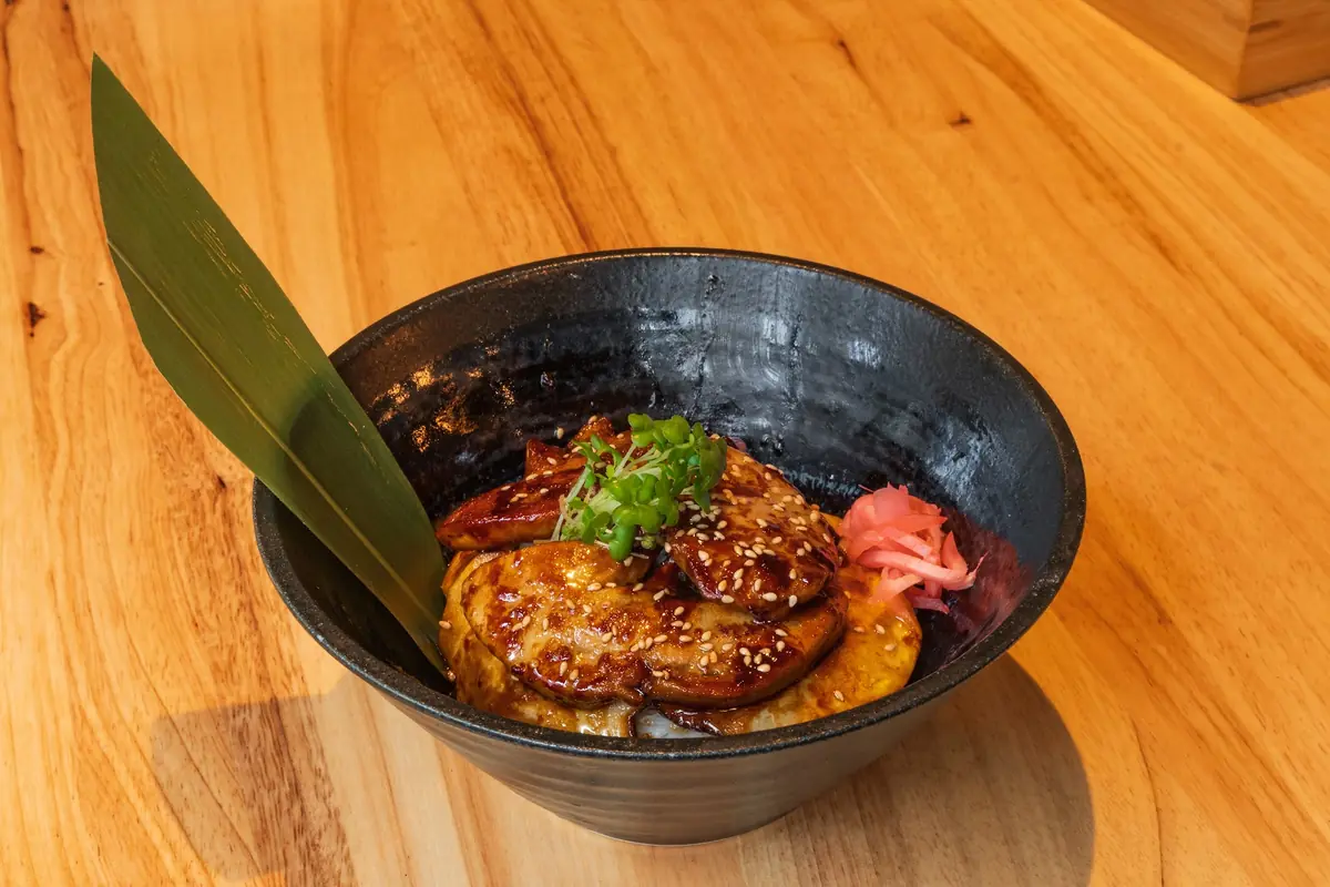 NOKO(Elephant and Castle) photo (photo 2 of 3)