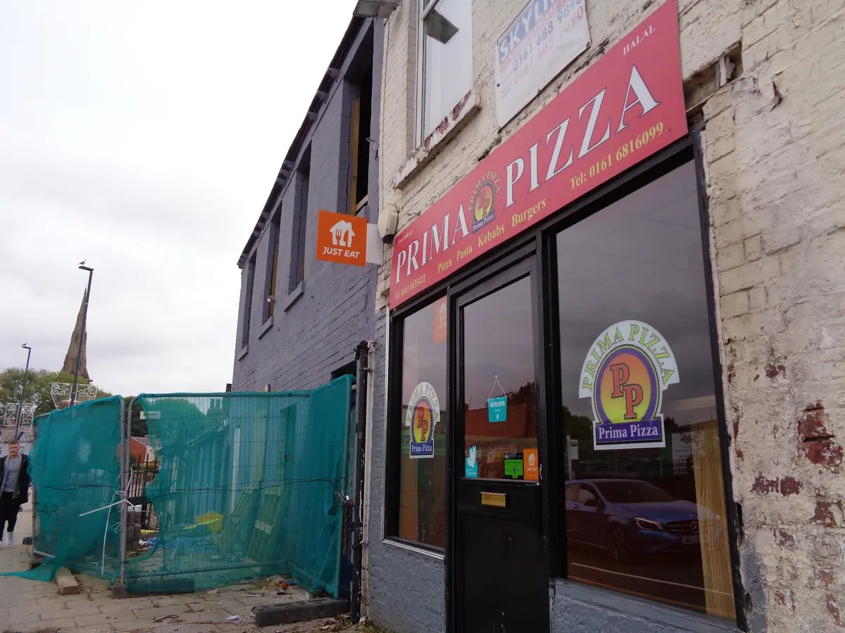 Prima Pizza photo (photo 3 of 3)