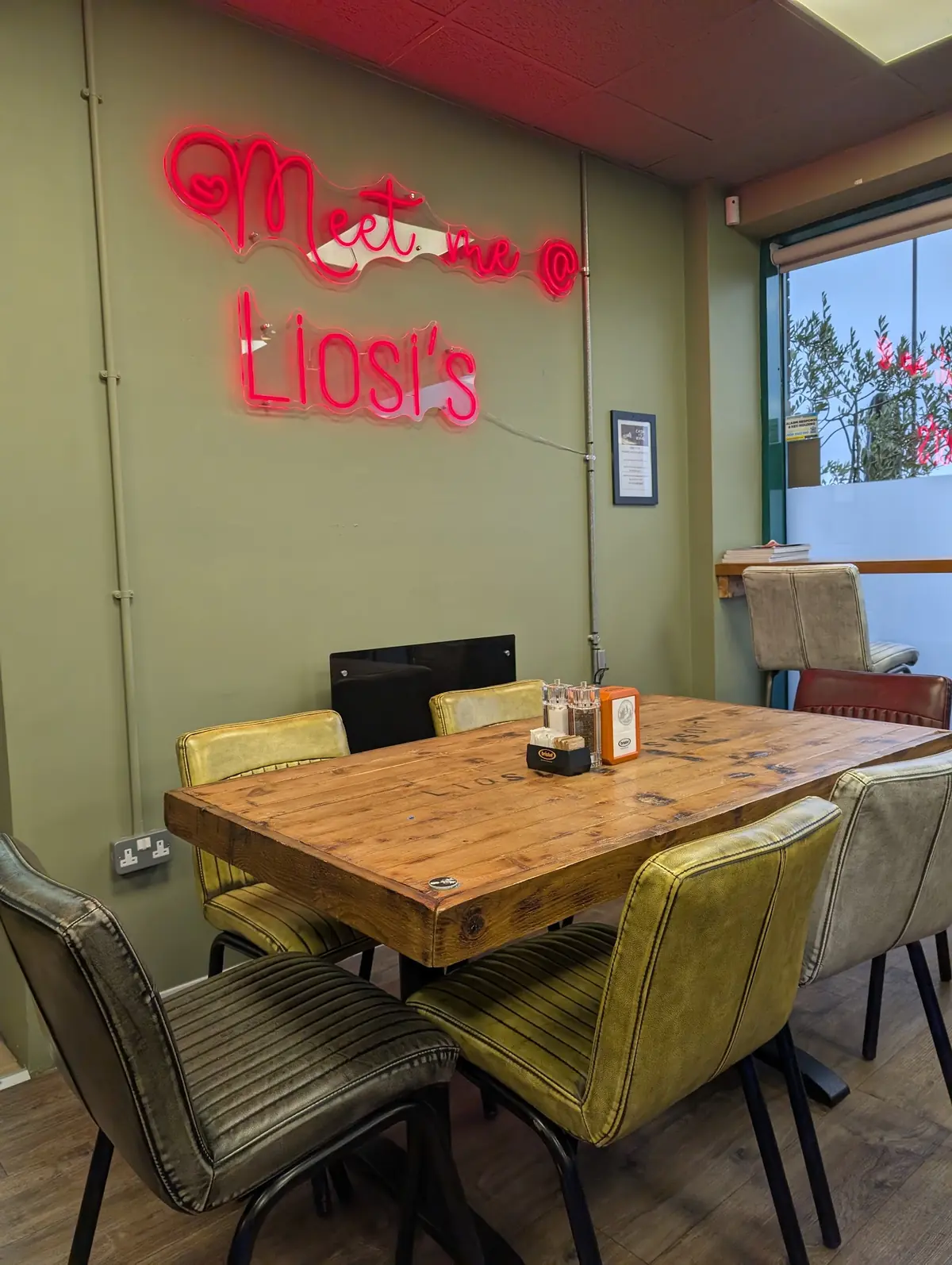 Liosi's Sicilian Cafe Bar photo (photo 3 of 3)