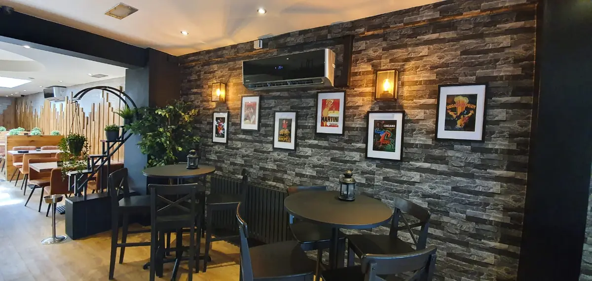 Arco Restaurant photo (photo 1 of 3)