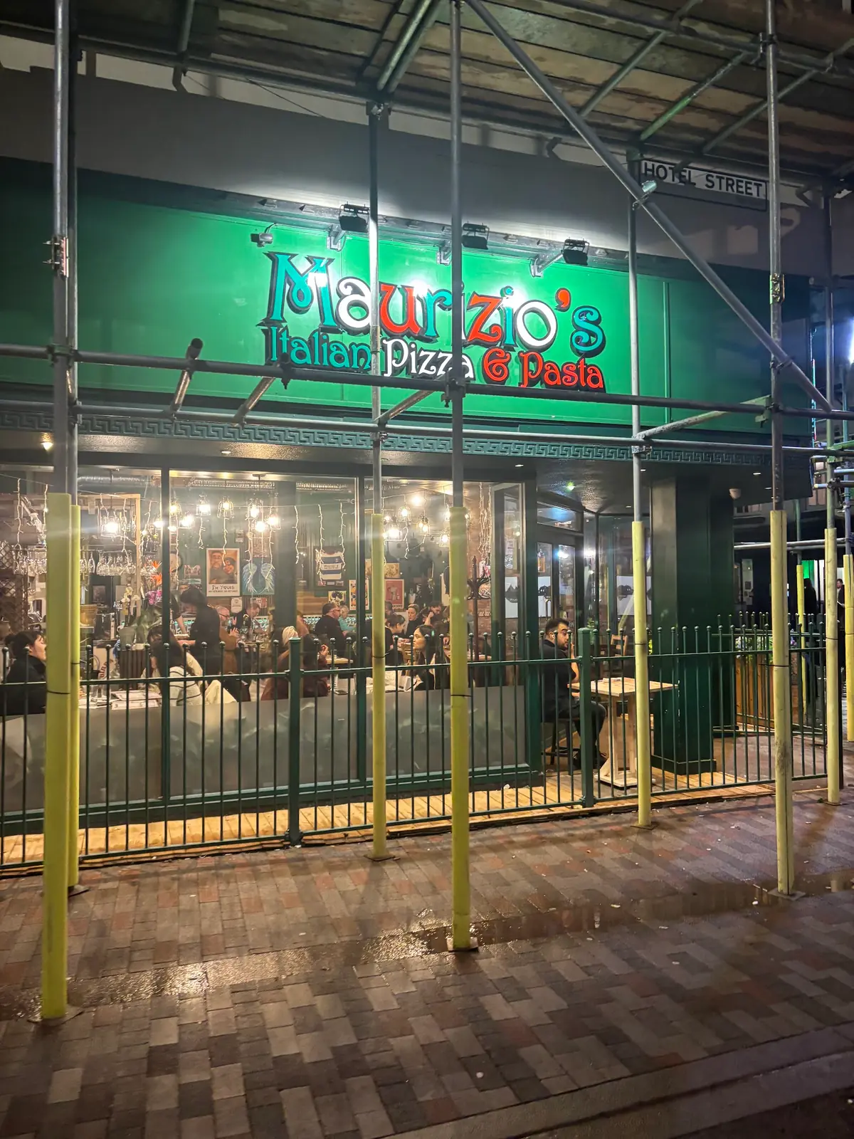 Maurizio's