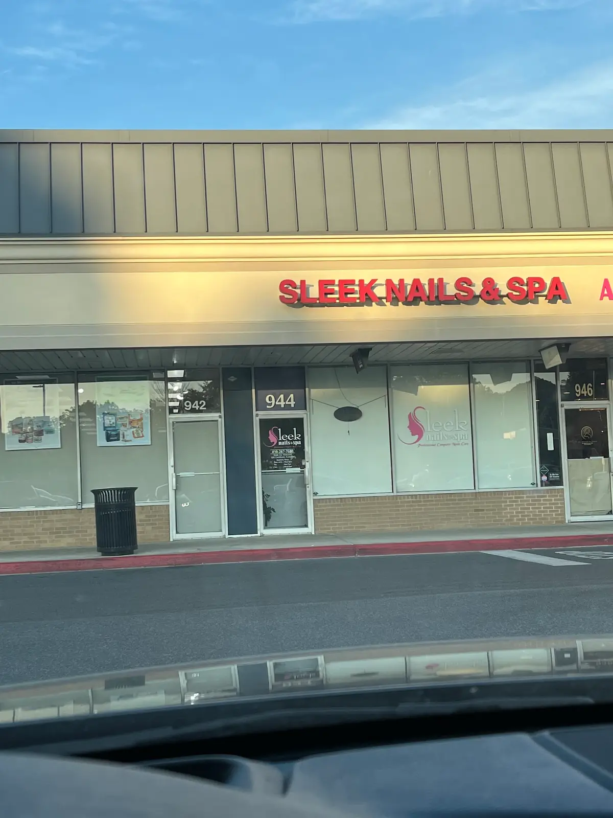 Sleek Nails & Spa photo (photo 1 of 3)