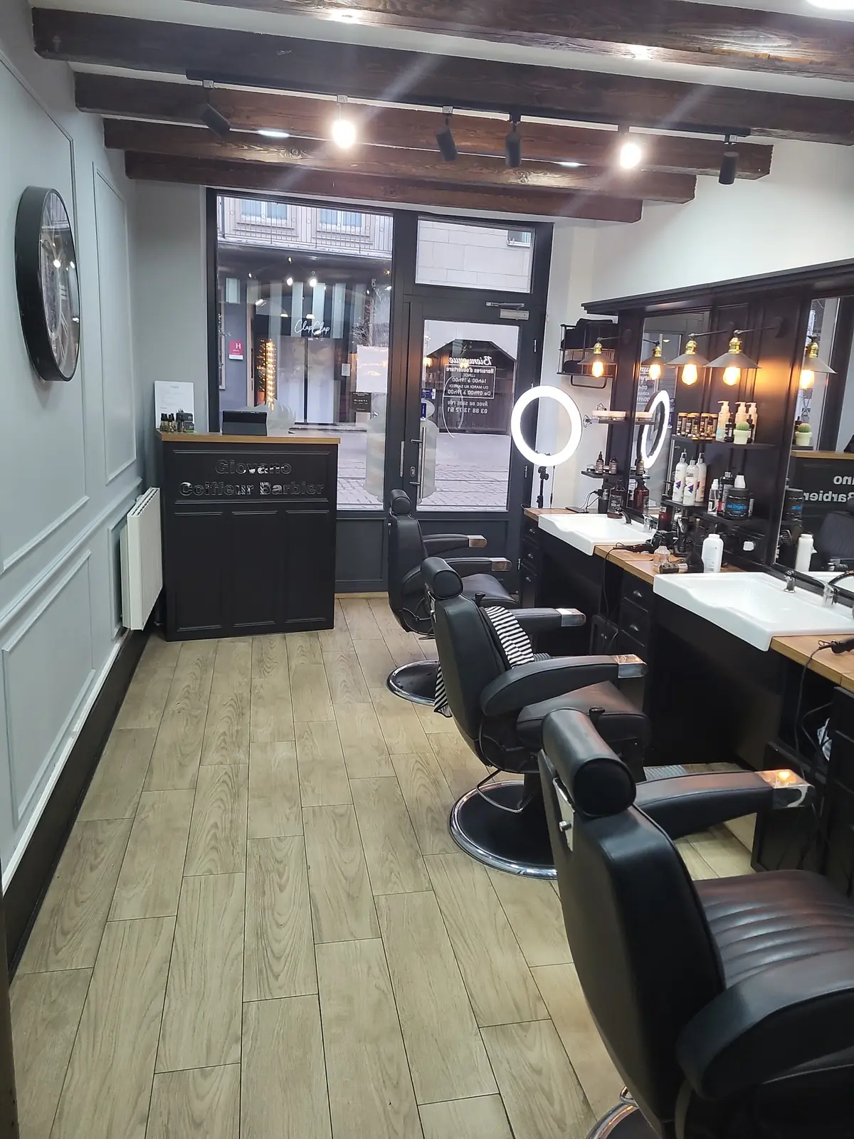 Giovano barber