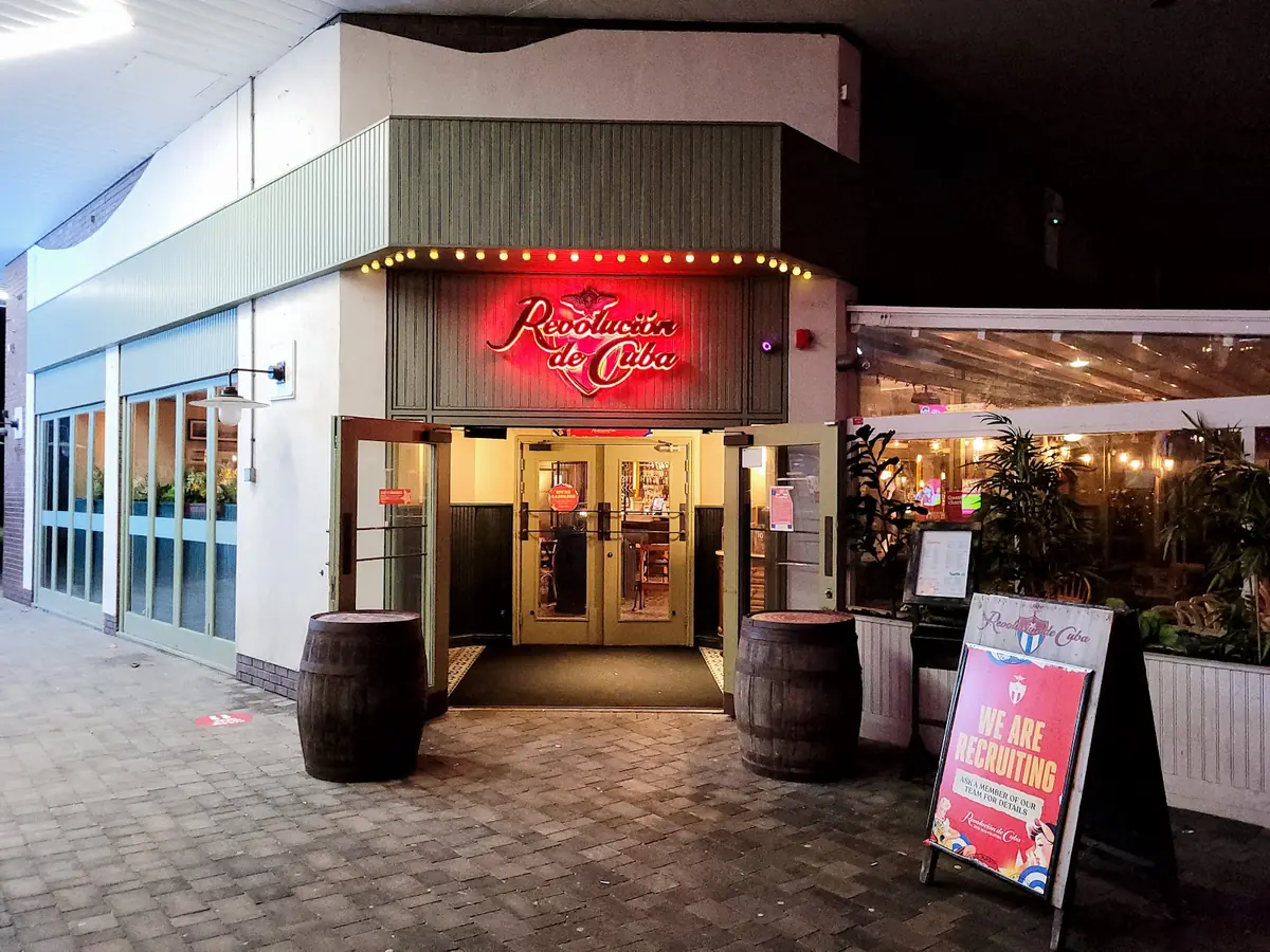 Revolución de Cuba Milton Keynes photo (photo 1 of 3)