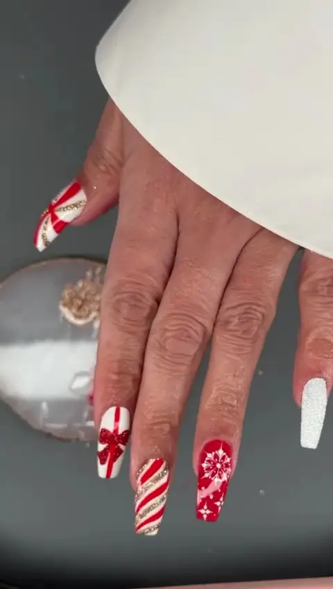 Eleganza Nails photo (photo 1 of 3)
