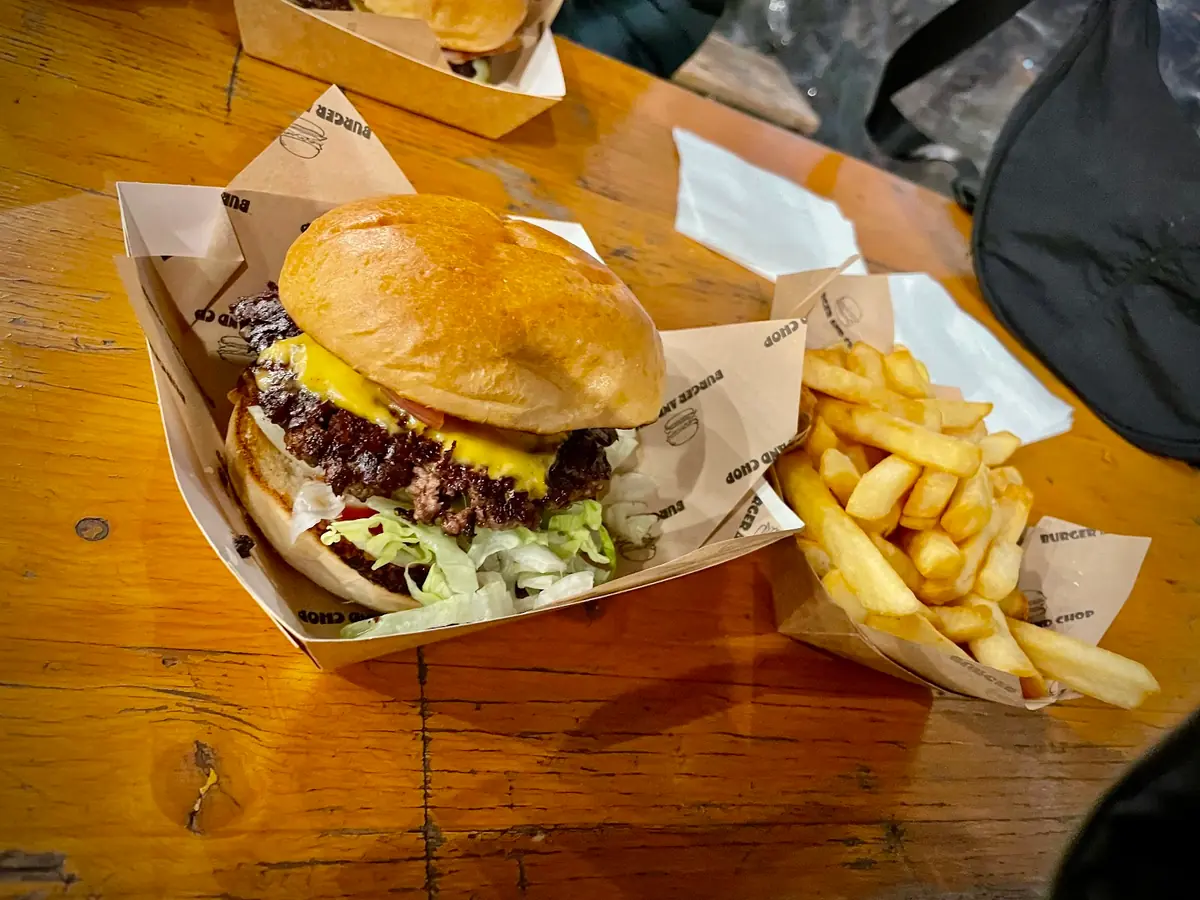 Burger And Chop photo (photo 1 of 3)