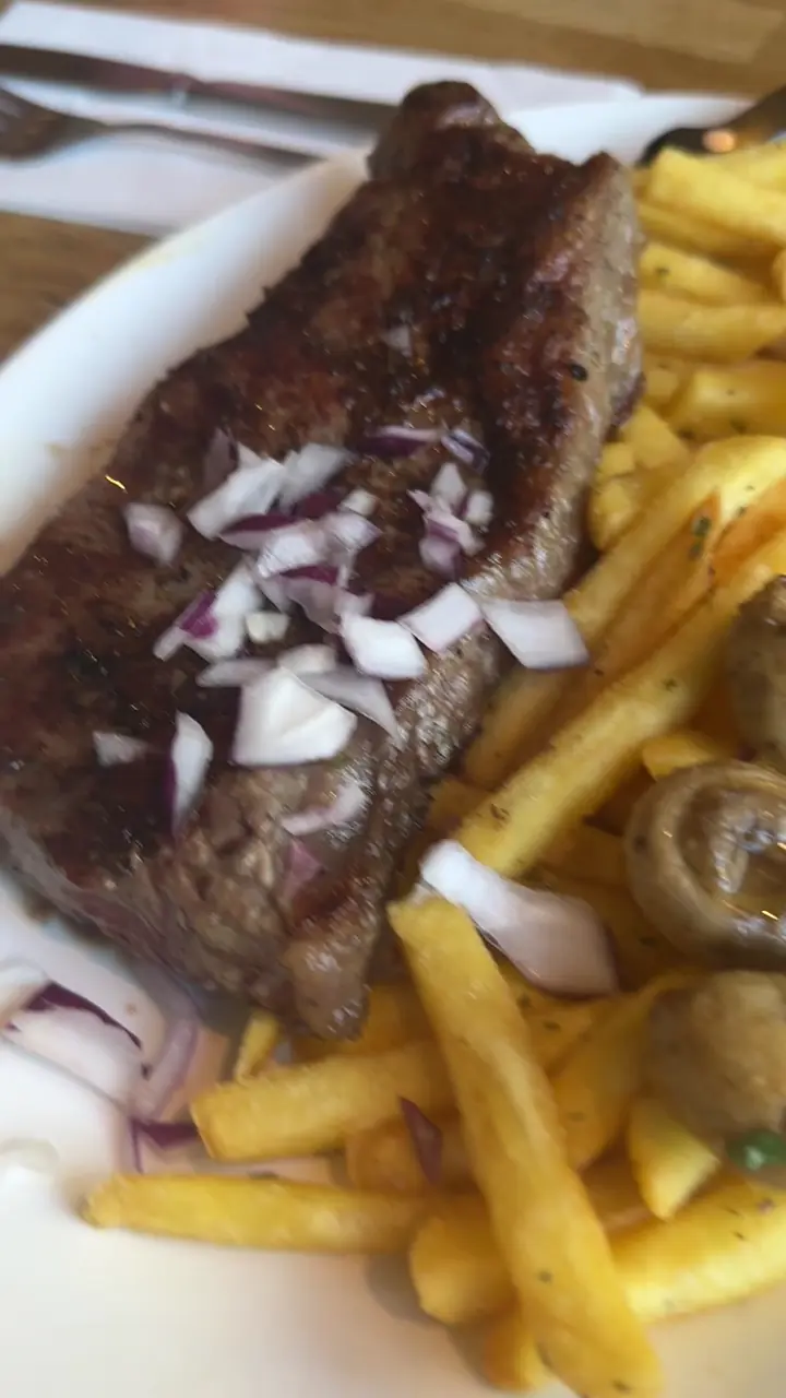 Med Grill @ St Albans photo (photo 1 of 3)