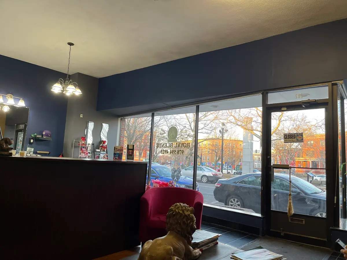 Royal Blendz — Barbershops in Salem
