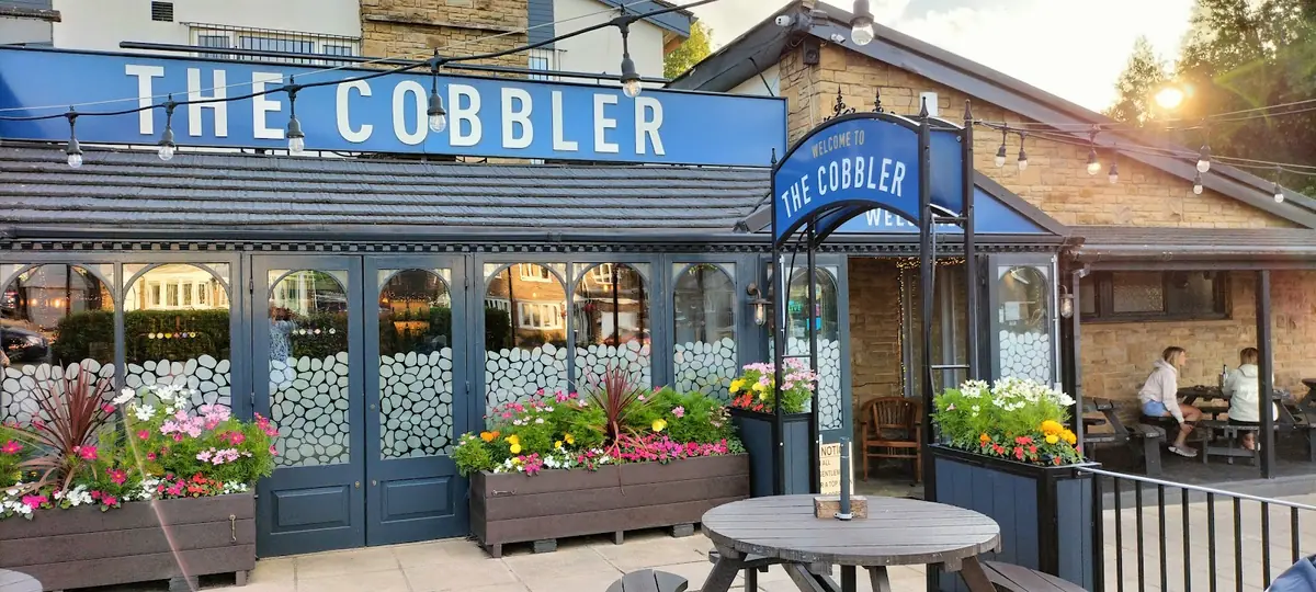 Inside The Cobbler, Pontefract
